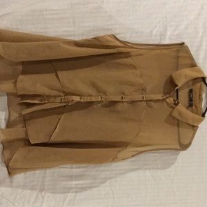 Plus size sleeveless tan shirt 👚